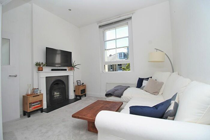 1 Bedroom Maisonette For Sale In First Avenue, Hove, BN3