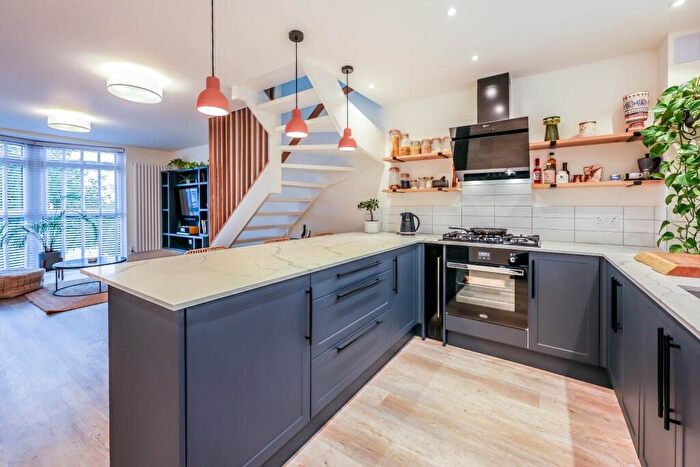 2 Bedroom Terraced House For Sale In Leigh Hill Close, Leigh-On-Sea, SS9