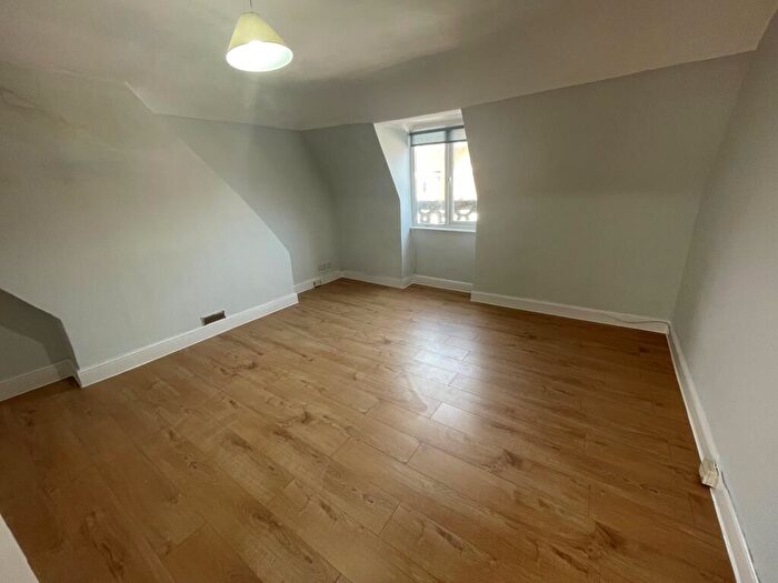 1 Bedroom Flat To Rent In Old Christchurch Road, BH1
