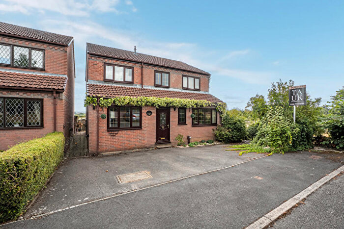 5 Bedroom Detached House For Sale In Sycamore Close, Stretton, Alfreton, DE55