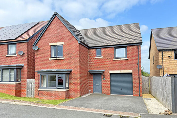 4 Bedroom Detached House For Sale In Cautley Drive, Killinghall, HG3