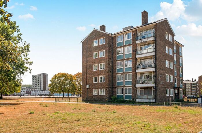 2 Bedroom Flat For Sale In Panfield Road, Abbey Wood, London, SE2