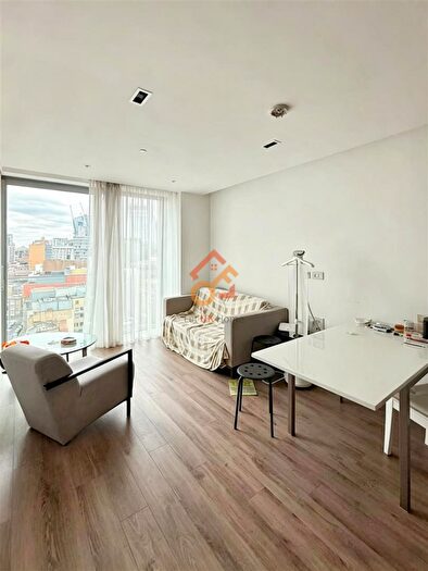 2 Bedroom Flat To Rent In Cashmere House, Leman Street, London, E1