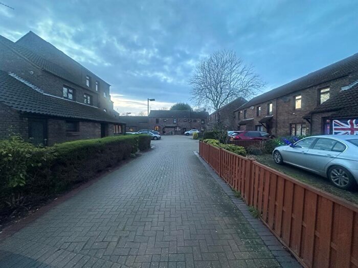 3 Bedroom Terraced House For Sale In Southwick Close, Peterborough, PE4