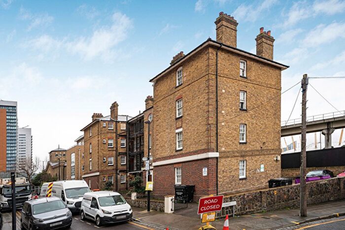 2 Bedroom Flat For Sale In Naval Row, London, E14