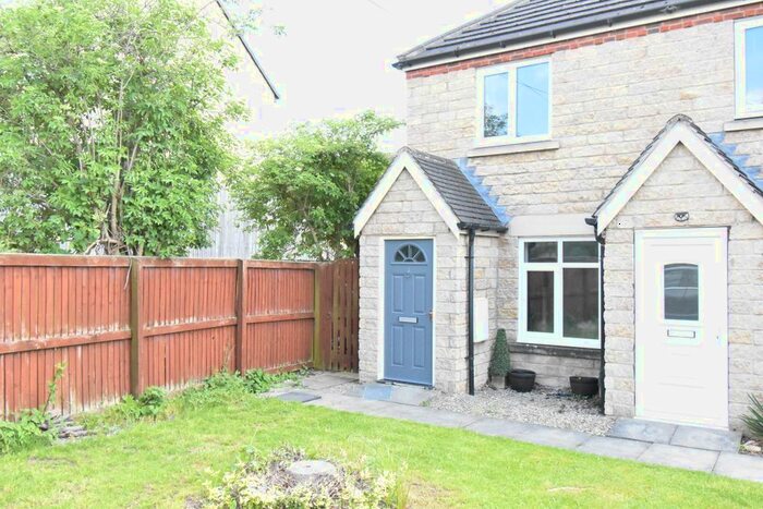 2 Bedroom End Of Terrace House To Rent In Hayfield Way, Pontefract, WF7