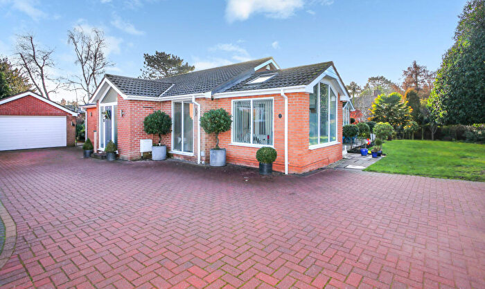 3 Bedroom Bungalow For Sale In Grange Close, Ticknall, DE73