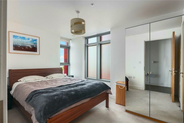 2 Bedroom Flat To Rent In Barking Road, Canning Town, London, E16