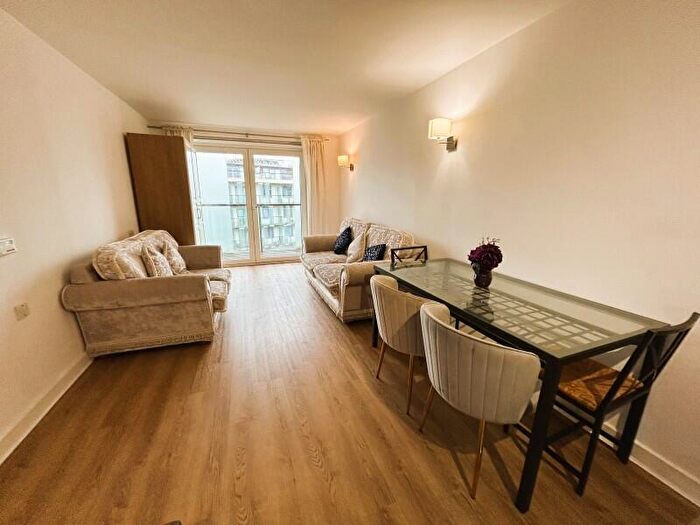 2 Bedroom Apartment To Rent In Wembley, Middlesex, HA9