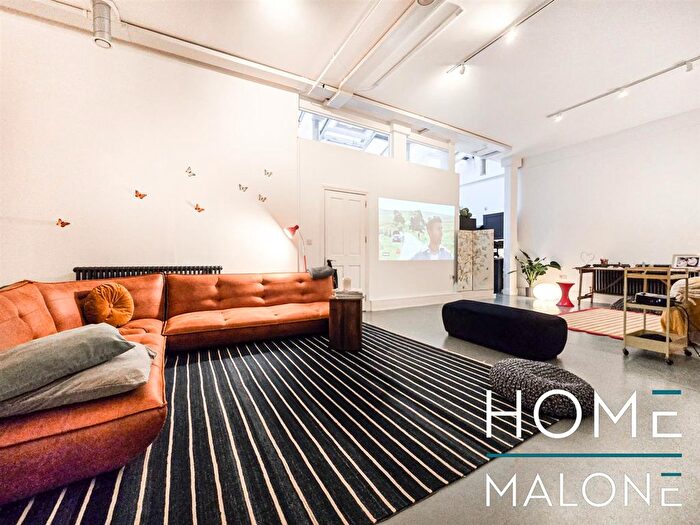 1 Bedroom Warehouse To Rent In Dalston Lane, E8