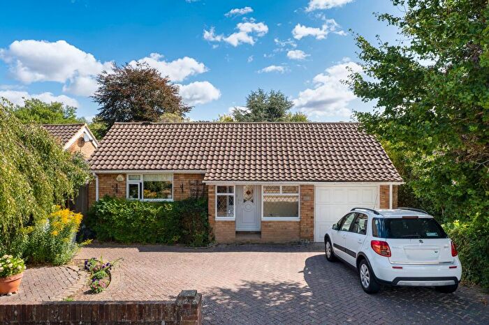 3 Bedroom Detached House For Sale In Findon Road, Worthing, BN14