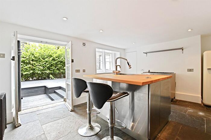 1 Bedroom Flat To Rent In Hackney Road, London, E2