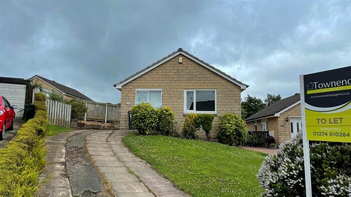 2 Bedroom Detached Bungalow To Rent In Charterhouse Road, Idle, Bradford, BD10