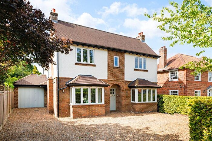 5 Bedroom Detached House For Sale In Elliswick Road, Harpenden, AL5