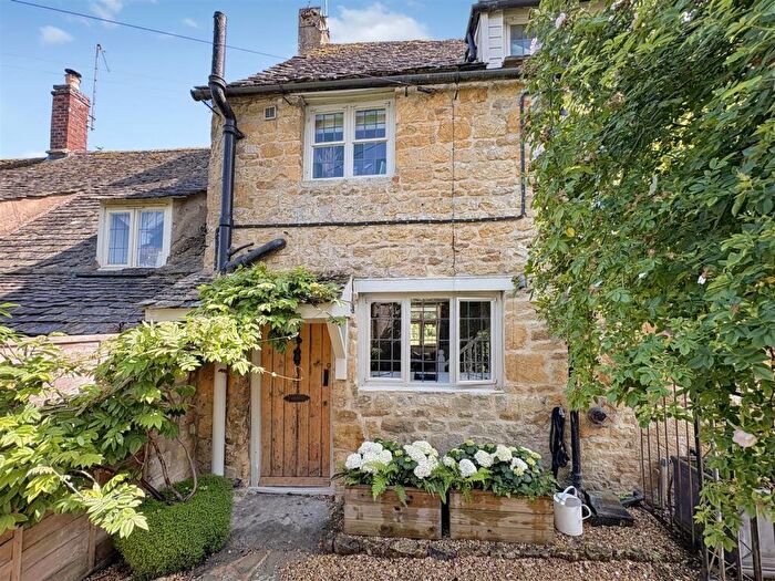 2 Bedroom Cottage For Sale In Ebrington, Chipping Campden, GL55