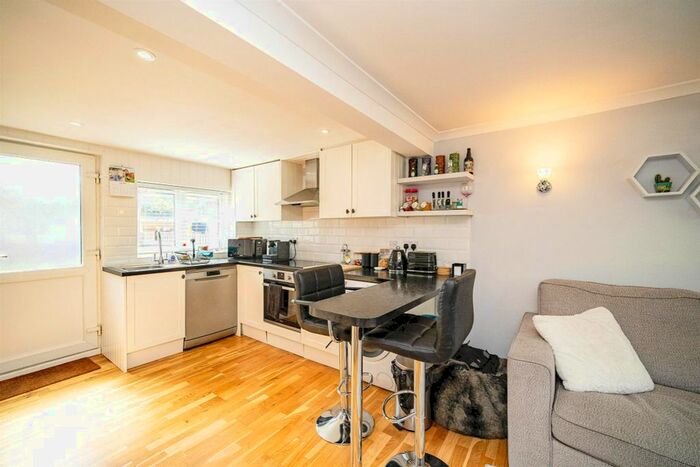 2 Bedroom Cottage For Sale In The Common, Stokenchurch, High Wycombe, HP14