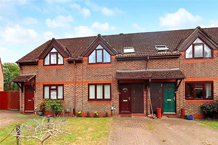 3 Bedroom Terraced House For Sale In Woking, United Kingdom, GU21