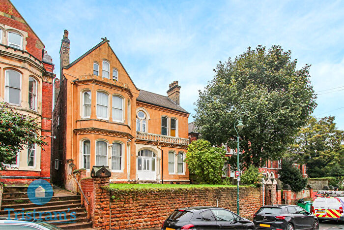 1 Bedroom Detached House To Rent In Burns Street, Nottingham, NG7