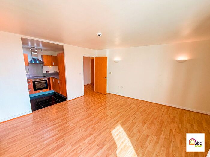 1 Bedroom Flat For Sale In Lexicon Apartments, Mercury Gardens, Essex, Uk, RM1