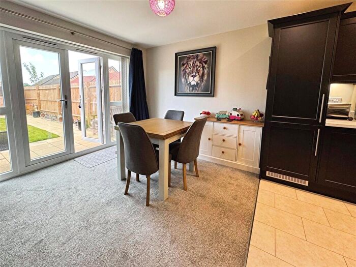 2 Bedroom Bungalow For Sale In Parkgate Corner, Little Clacton, Clacton-on-Sea, CO16