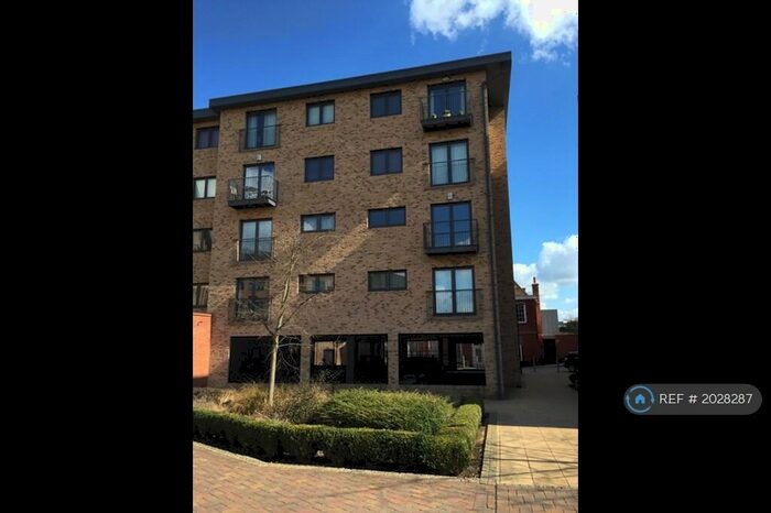 2 Bedroom Flat To Rent In Dilleys Court, Huntingdon, PE29