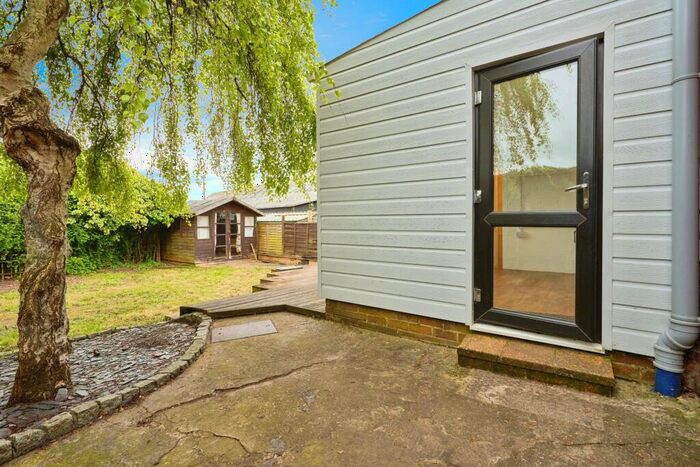 2 Bedroom Semi-Detached House To Rent In Pelham Road, Cowes, PO31