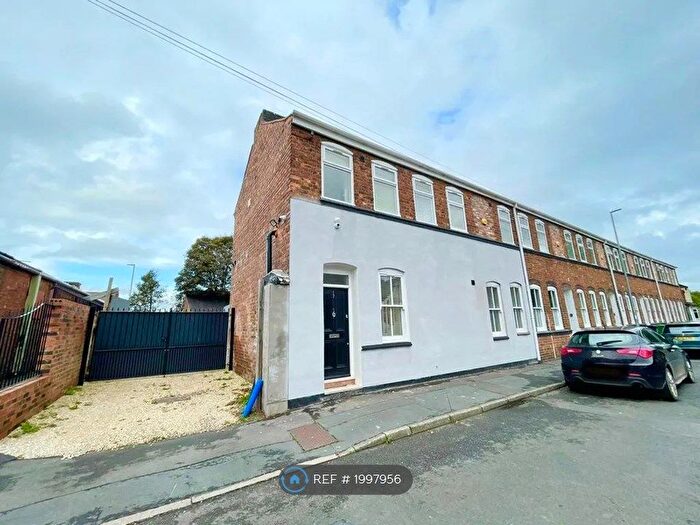 3 Bedroom End Of Terrace House To Rent In Villiers Street, Willenhall, WV13