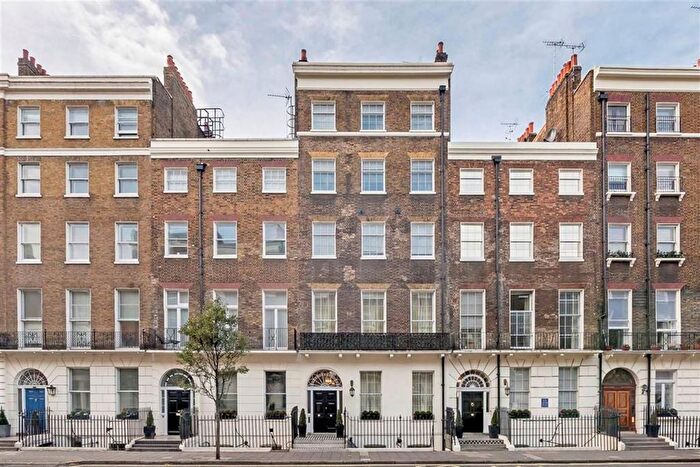 2 Bedroom Flat To Rent In Gloucester Place, Marylebone, W1U