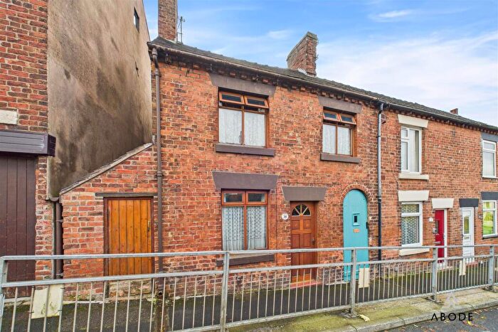 3 Bedroom End Of Terrace House For Sale In The Green, Kingsley, Stoke-On-Trent, ST10