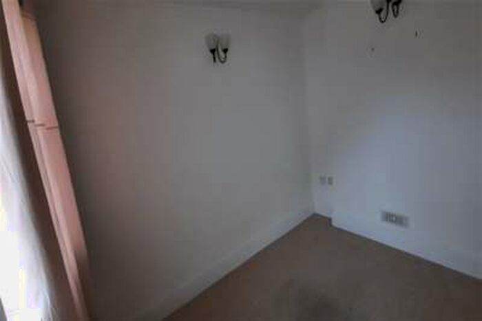 1 Bedroom Terraced House To Rent In Queen Street, Honiton, EX14