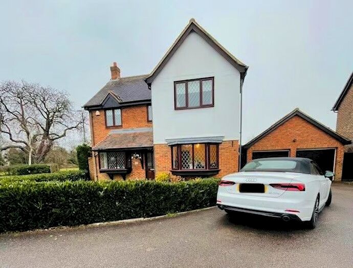 5 Bedroom Detached House To Rent In Maple Leaf Drive, Kent, DA15
