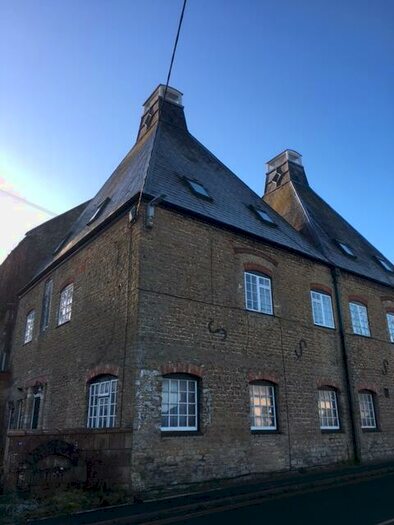 2 Bedroom Flat To Rent In Westbury Leigh, Westbury, Wiltshire, BA13