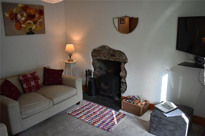 2 Bedroom Detached House For Sale In East Street, Newport, Pembrokeshire, SA42