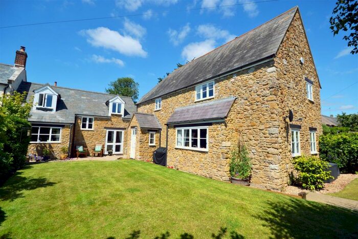 4 Bedroom End Of Terrace House For Sale In Hannahs Lane, Abbotsbury, Weymouth, DT3