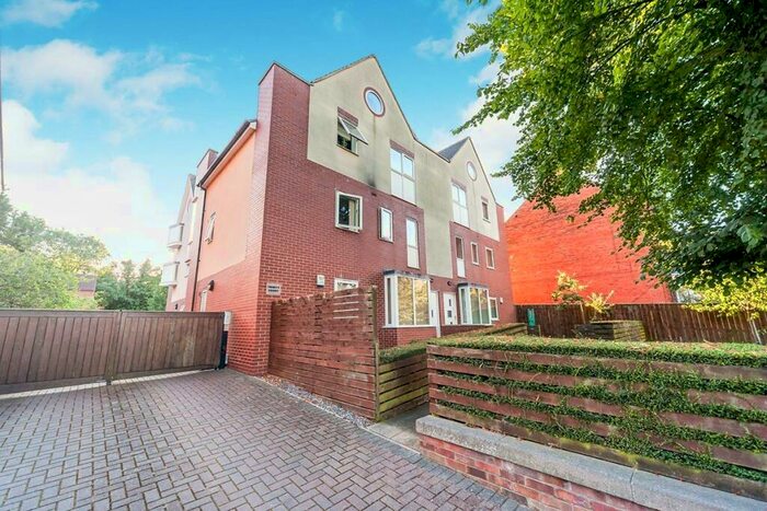 2 Bedroom Apartment To Rent In South Lane, Hessle, North Humberside, HU13