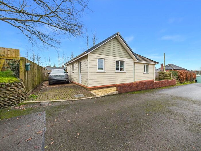 2 Bedroom Bungalow For Sale In Trewyn Road, Holsworthy, Devon, EX22