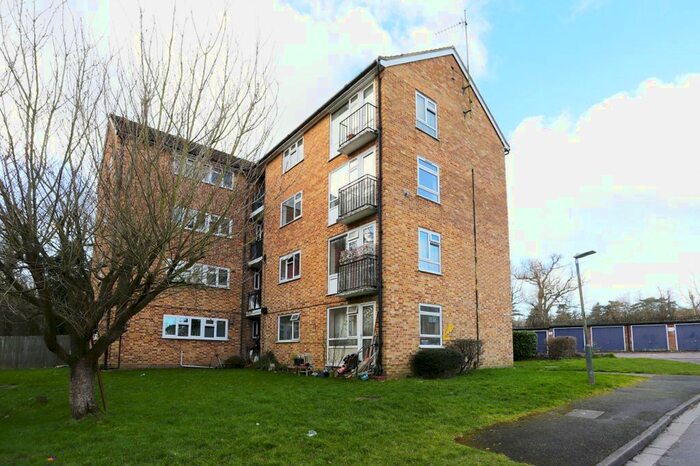 1 Bedroom Flat To Rent In Cecil Road, Hertford SG13