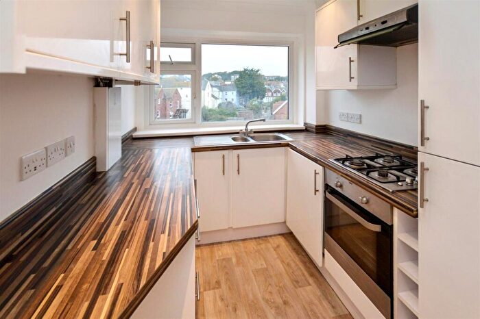 2 Bedroom Flat To Rent In Carew Road, Upperton, BN21