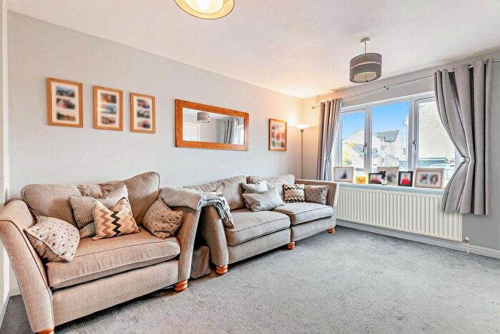 3 Bedroom Terraced House For Sale In Cirencester, GL7