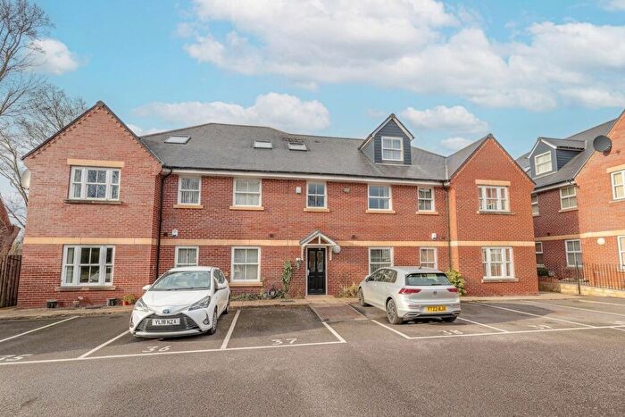 2 Bedroom Flat For Sale In Grove Court, Worksop, S80