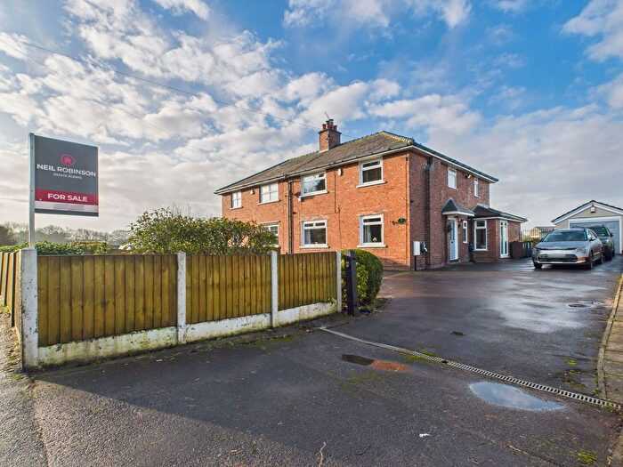 4 Bedroom Semi-Detached House For Sale In Lyelake Lane, Lathom, Ormskirk, L40