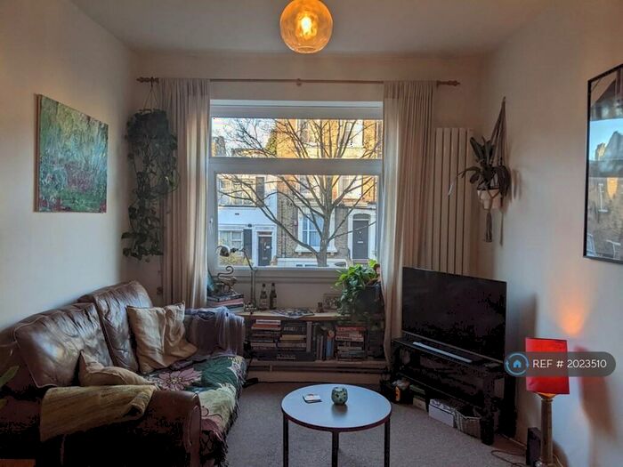 1 Bedroom Flat To Rent In Manor Court, London, SE15