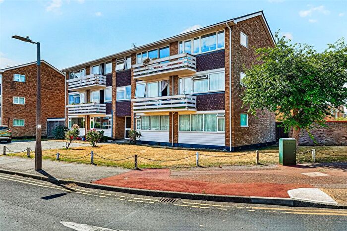 2 Bedroom Flat For Sale In Thanet Court, Gunners Road, Shoeburyness, Essex, SS3