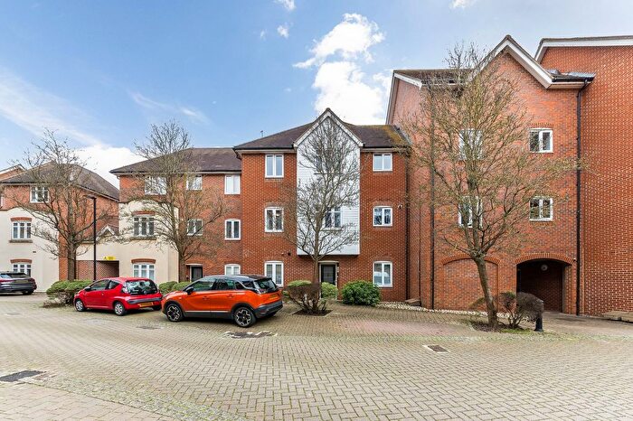 2 Bedroom Flat For Sale In Penlon Place, Abingdon, OX14