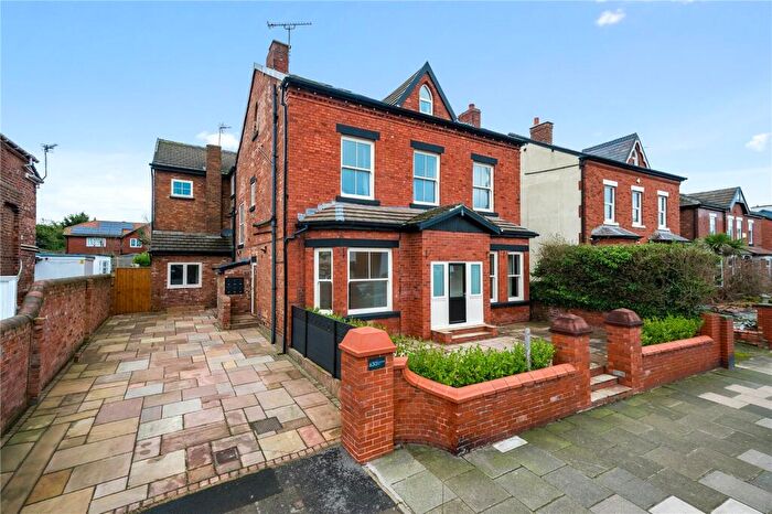 2 Bedroom Apartment For Sale In Liverpool Road, Ainsdale, Southport, Merseyside, PR8