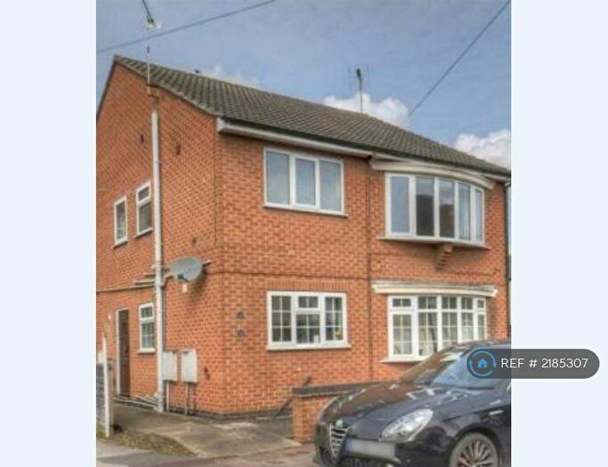 2 Bedroom Flat To Rent In Lady Bay Road, West Bridgford, Nottingham, NG2