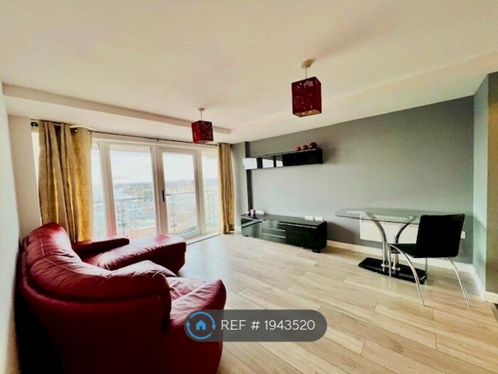 2 Bedroom Flat To Rent In Berberis House, Feltham, TW13