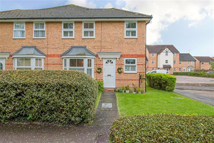 2 Bedroom Semi-Detached House To Rent In Lee Close, St Margarets, SG12