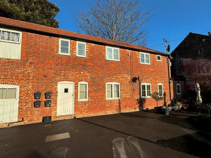 Studio To Rent In The Mall, Faversham, Kent, ME13