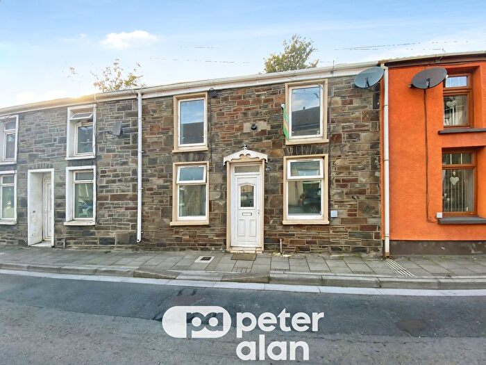 3 Bedroom Property To Rent In Fforchaman Road, Aberdare, CF44